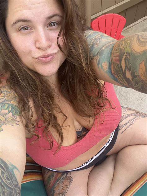 Voluptuous Bbw Stoner Covered In Tattoos Nudes PerkyChubby NUDE PICS ORG