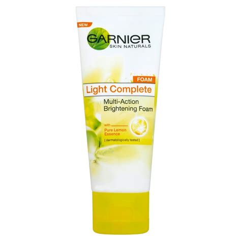 Garnier Skin Naturals Light Complete Multi Action Brightening Foam