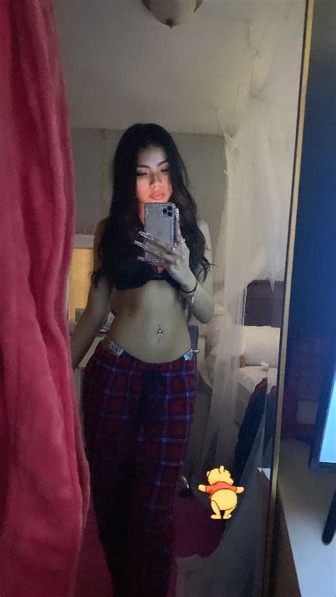 Pin By On Cute Everyday Outfits Latina Outfits Cute Simple Outfits