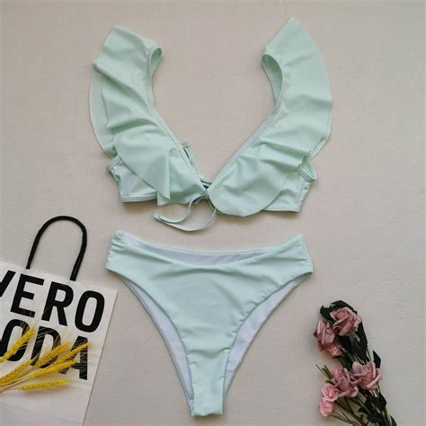 Beach Babe Alert Turn Up The Heat With This Hot And Happening One Piece Himiway Women S Split