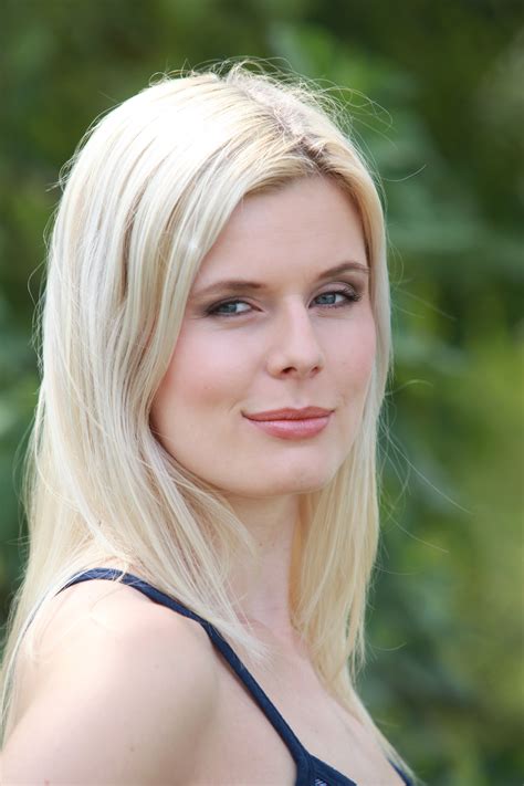 Luka B Presenting Nude Photo Album X X