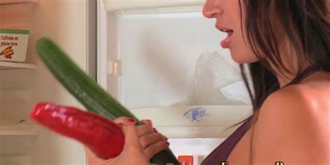 Glamour Skank Toys Ass Tnaflix