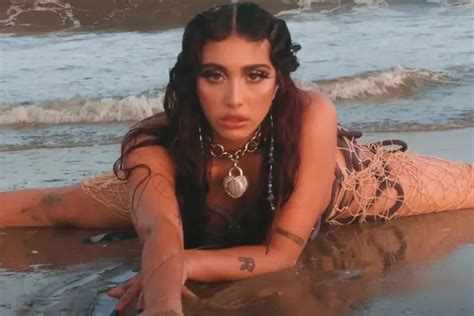 LA NACION Espectáculos on Twitter El osado video de Lourdes Leon la