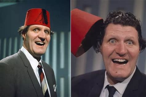 Tyga Calls In FBI After Nude Pics Leak Daily Star