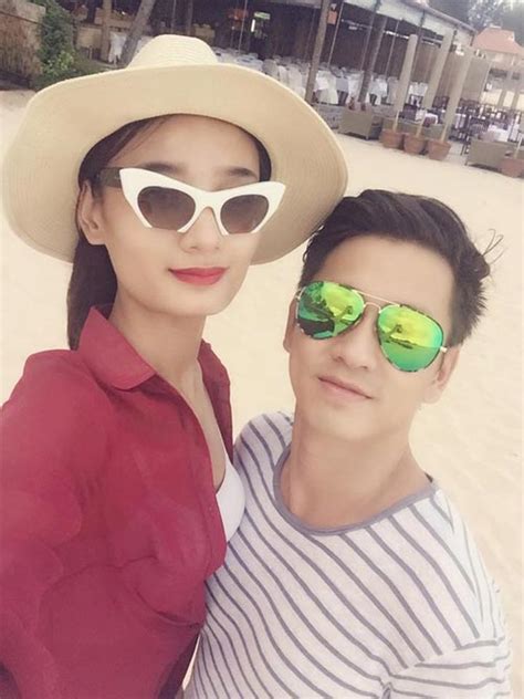 B N G I Mc Th Nh Trung Khoe V P N Ng B Ng V I Bikini