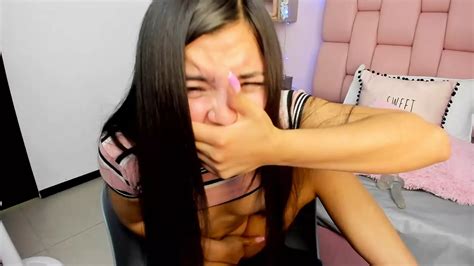 Pavlovacolucci The Colombian Squirt Queen Masturbates Intensely With Her Favorite Dildo While