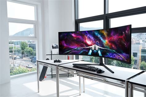 samsung odyssey neo   oled    odyssey  worth buying