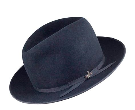 Устройство шляпы: от тульи до ленты и перьев