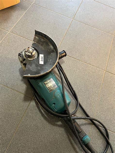 Makita 9020R úhlová bruska NEFUNKČNÍ!!! | Aukro