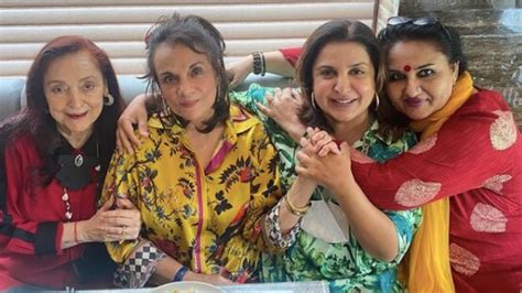 farah khan memukul bintang ikon   rena roy membuat