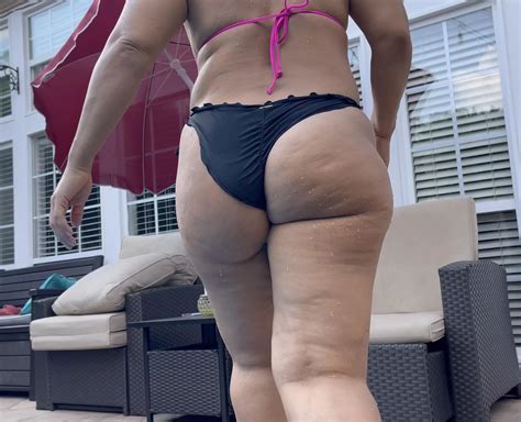 Year Old Thick Big Booty Latina Milf Want To Help Me Straighten Out My Bottom Nudes