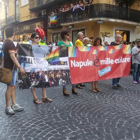 Pi Di Al Gay Pride Di Napoli Tutte Le Foto Pi Belle Archivio Biccy It