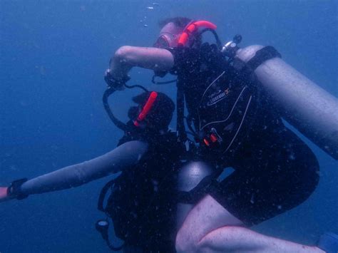 PADI Rescue Diver Course – Learn Diving Emergency Skills & Rescue