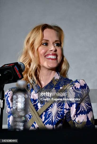 620 Janet Varney Photos And High Res Pictures Getty Images