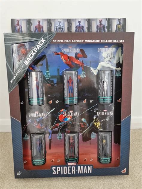 HOT TOYS MARVEL Spider Man Armory Miniature Collection Set Sealed