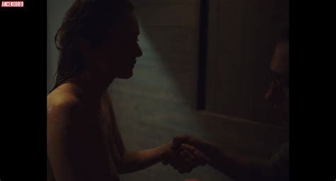 Naked Viktoriya Isakova In The Three