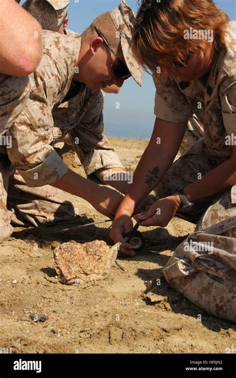 A U S Marine Explosive Ordnance Disposal Eod Technician Teaches U S