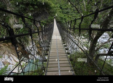 Suspension bridge in Taroko Gorge, Taiwan Stock Photo - Alamy