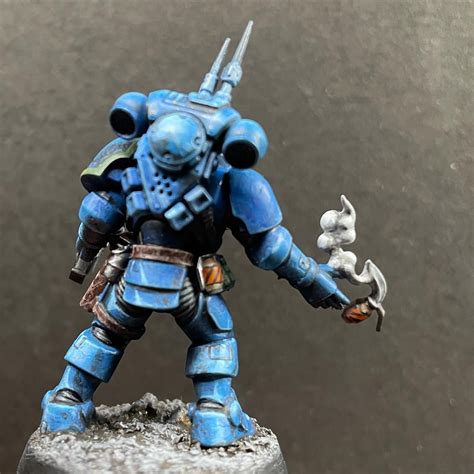 UPDATE: the Vallejo ink ended up working great. After 7 years painting ...