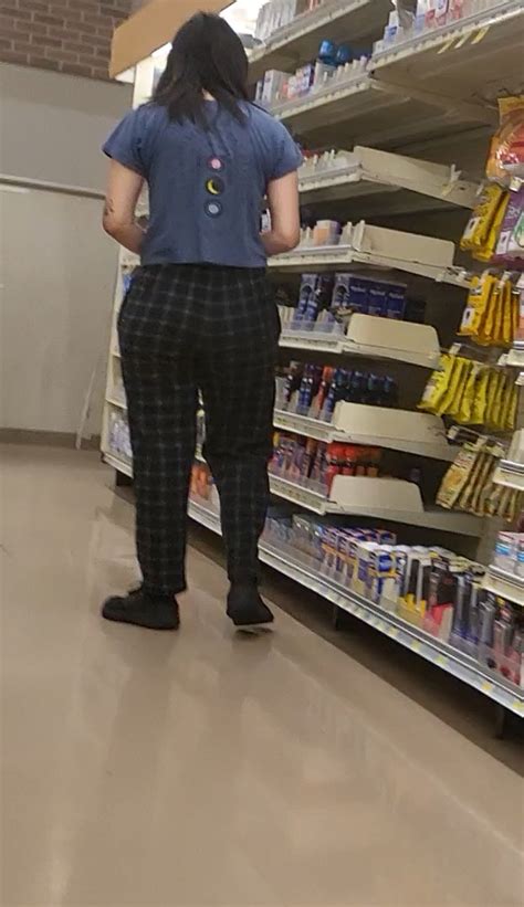 Teen S PJs Couldn T Hide Her Great Ass Tight Jeans Forum