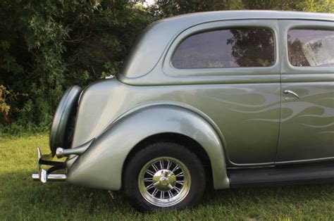 1936 Ford 2 Door Humpback Touring Sedan Restomod Hotrod Beautiful Car