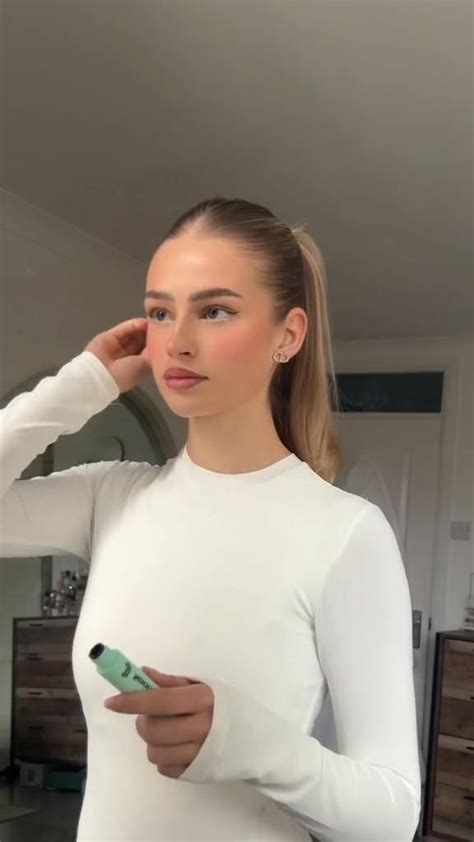 Hairstyle Inspo Bun Tutorial Blonde In Sleek Hairstyles Hair Inspiration Long Long