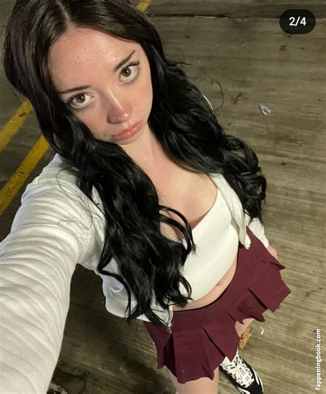 Molly Moonnn Mollymoonnn Nude OnlyFans Leaks Fappening FappeningBook