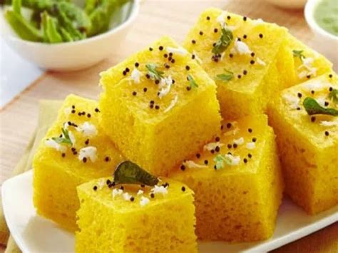 Make Healthy Gujarati Khaman Dhokla At Home In Easy Way Know Complete