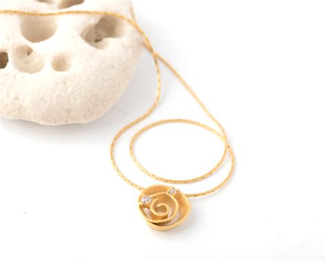 Rose Necklace/modern Rose Flower/gold Rose Necklace/rose - Etsy