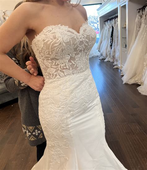 Allure Bridals New Wedding Dress Save 50% - Stillwhite