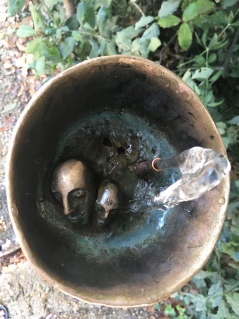 Питьевой фонтанчик во Флоренции, Италия | Питьевой фонтанчик, Италия ...