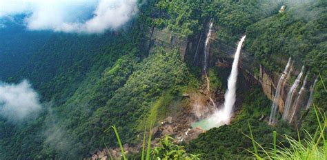 20 of the World's Biggest Waterfalls (By Continent)