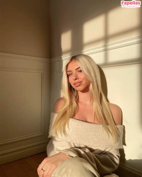 Anaïs Laliberte aka anaislaliberte Nude Leaks Patreon Fapellas