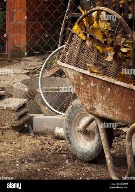 Proyectil De Mortero Fotografías E Imágenes De Alta Resolución Alamy