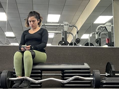 No Bra Perky Tits And Fat Ass Teen At Gym Spandex Leggings Yoga Pants Forum