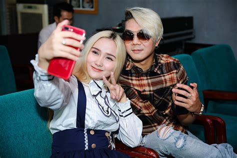 Kh Nh N C Ng Khai B N G I Hot Girl K M Tu I Sau L N V