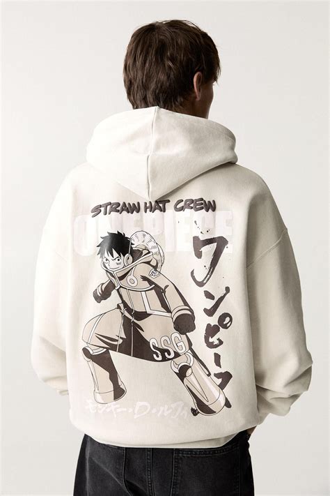 Men's Sweatshirts | Pull&Bear United Kingdom | Luffy hoodie outfit, One