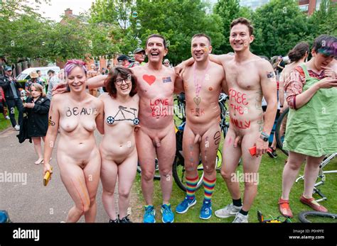 Manchester Gro Britannien Juni Radfahrer In Der World Naked