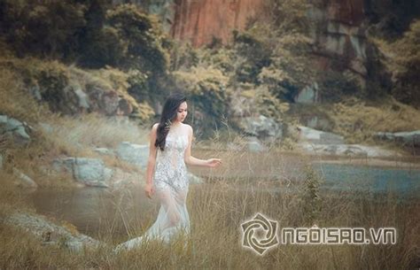 Hot girl làm thổ dân Tôi rất sốc khi nhiều ảnh lộ vòng 1 bị tung lên mạng