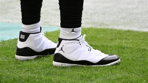 Detailed Look at NFL Players' Jordan Brand Cleats - Sports Illustrated ...