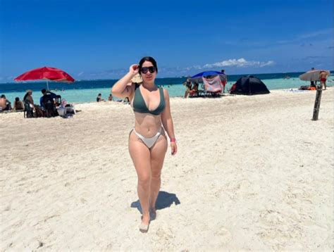 Pam Latina On Twitter Hace Calor Como Para Ir A La Playa