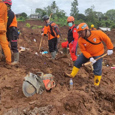 Tim Rescue Jundullah Annas Bantu Korban Gempa Cianjur Penanews Net