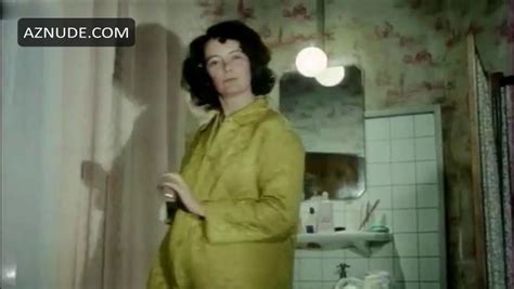 DOMINIQUE LAVANANT Nude AZNude