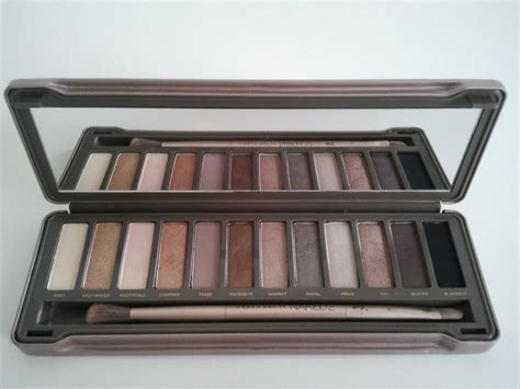 Tutoriels Makeup Avec La NAKED Paperblog