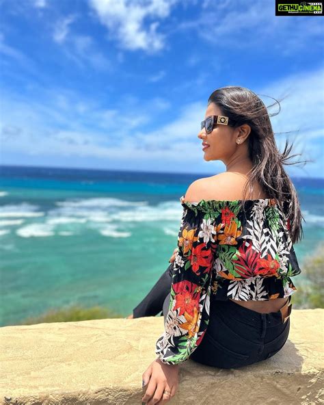 Aishwarya Rajesh 2017 HD Hot Photo Shoot 19 Gethu Cinema