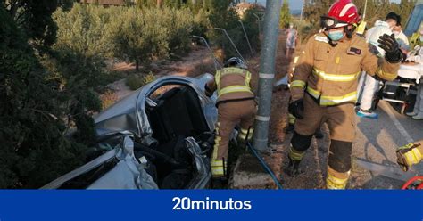 Herido Grave El Conductor De Un Turismo Tras Salirse De La V A Y Volcar