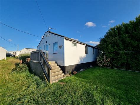 4 bed mobile/park home for sale in Coast Road, Bacton, Norwich NR12