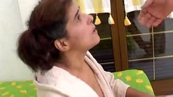 Milf Puttana Lecca Il Cazzo Prima Di Infilarlo Nella Sua Figa XNXX