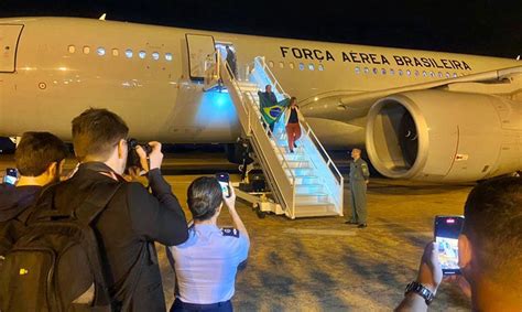 Voo Da Fab Primeiros Brasileiros Repatriados De Israel Chega Ao