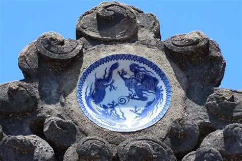 Detalle De La Cer Mica En Color Azul En El Techo Del Puente Japon S En